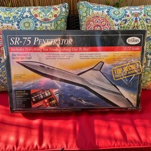 ⚡️Aurora SR 75 PENETRATOR 1/72 Top Secret Spy Craft Plane 980 Model Testors⚡️